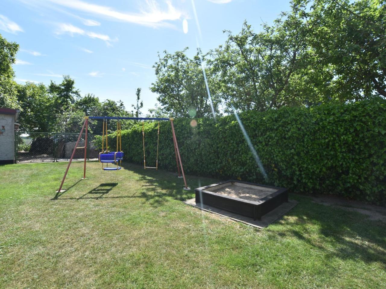 Spacious Holiday Home In Krusenhagen With Garden Zewnętrze zdjęcie